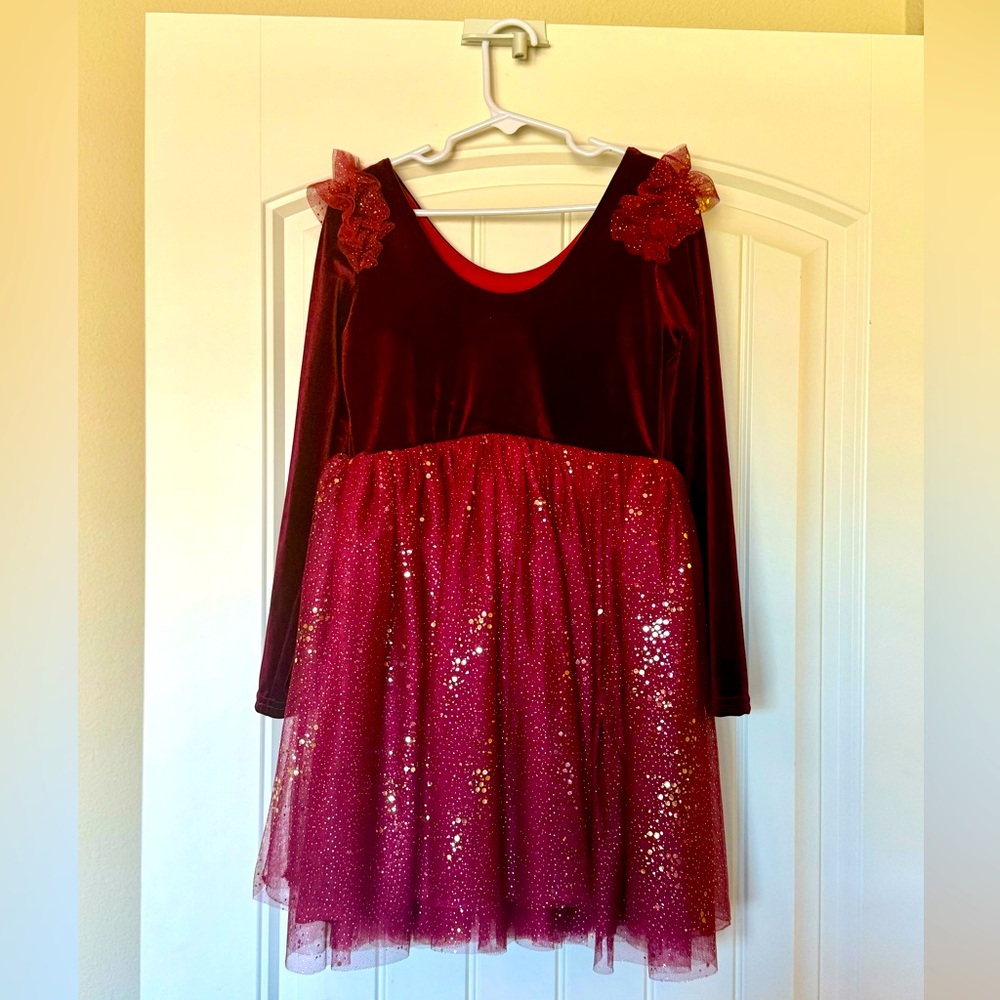 Elestory Velour Ballerina Dress - Red Velvet. Size 8.